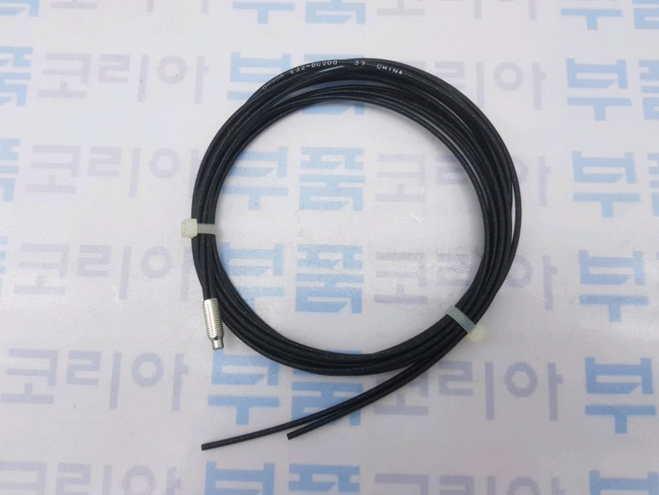 [OMRON] E32-PC200 Fiber Optic Sensor