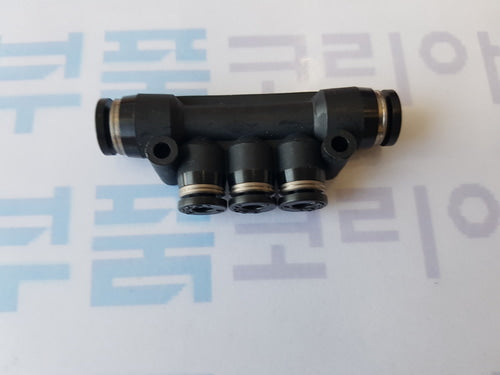 [PISCO] PKG6-4 Triple Push-In Fitting