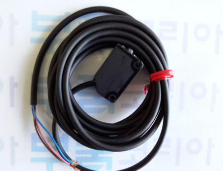 [PANASONIC] Compact Photoelectric Sensor CX-441