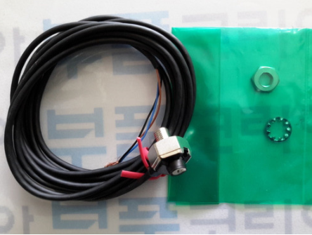 [PANASONIC] Threaded Miniature Photoelectric Sensor EX-32A