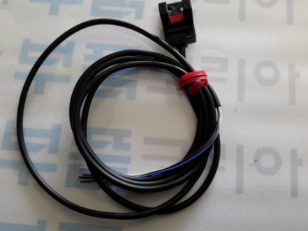 [PANASONIC] U-shaped Micro Photoelectric Sensor PM-Y45(PM-Y44 replacement)
