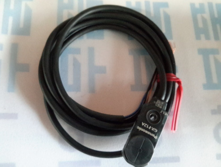 [PANASONIC] Rectangular-shaped Inductive Proximity Sensor GX-F12A