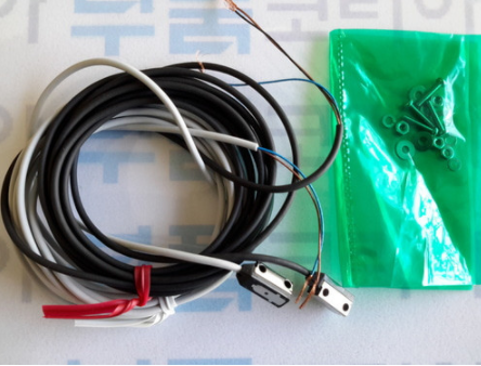 [PANASONIC] Ultra-minute Photoelectric Sensor EX-Z13A