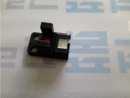 [PANASONIC] U-shaped Micro Photoelectric Sensor PM-Y65